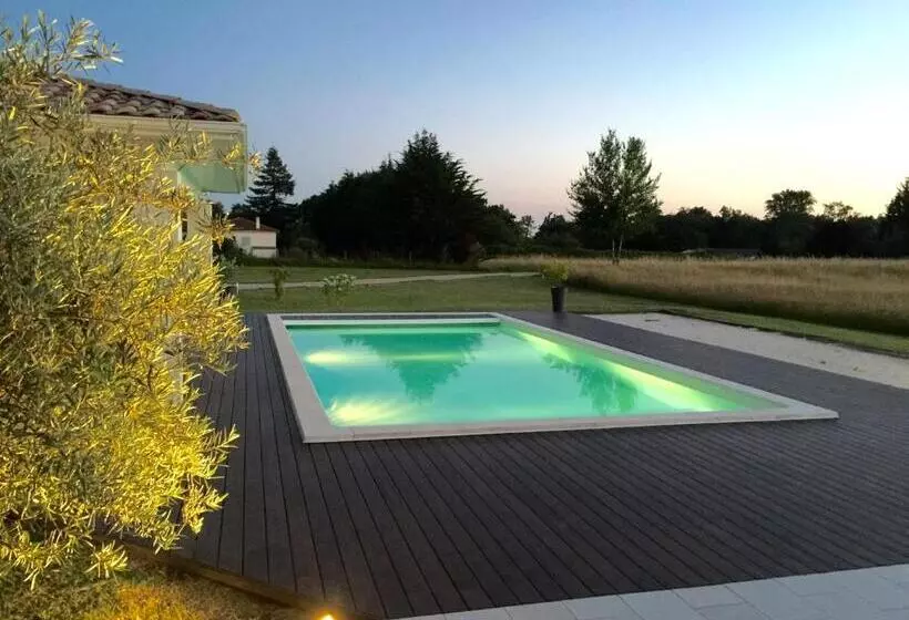 Aamiaismajoitus (B&B) Chambre D Hôtes Ama