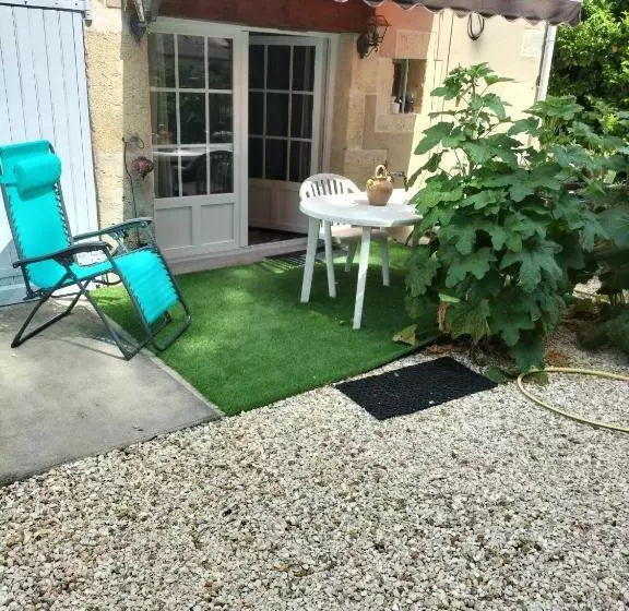 ベッドアンドブレックファースト Chambre De Caractere