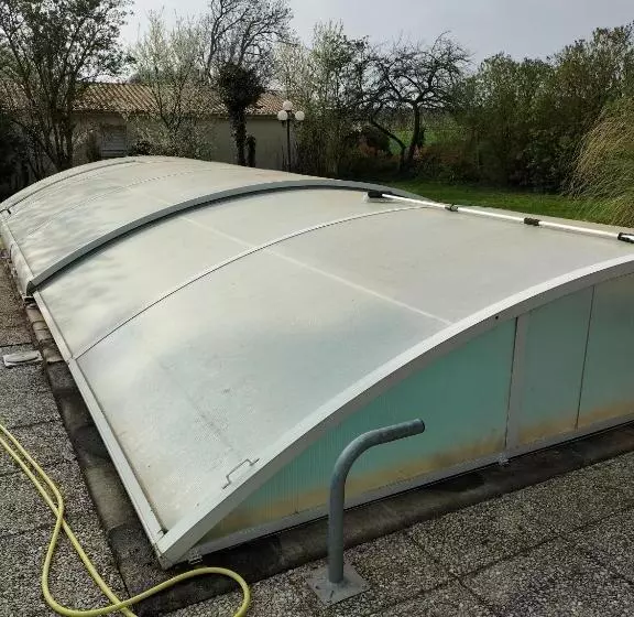 ベッドアンドブレックファースト Chambre De Caractere