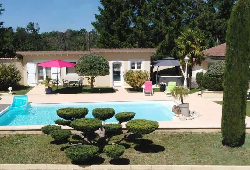 ベッドアンドブレックファースト Coeuraccords, Spa & Bien être Au Calme Naturiste Toute L Année