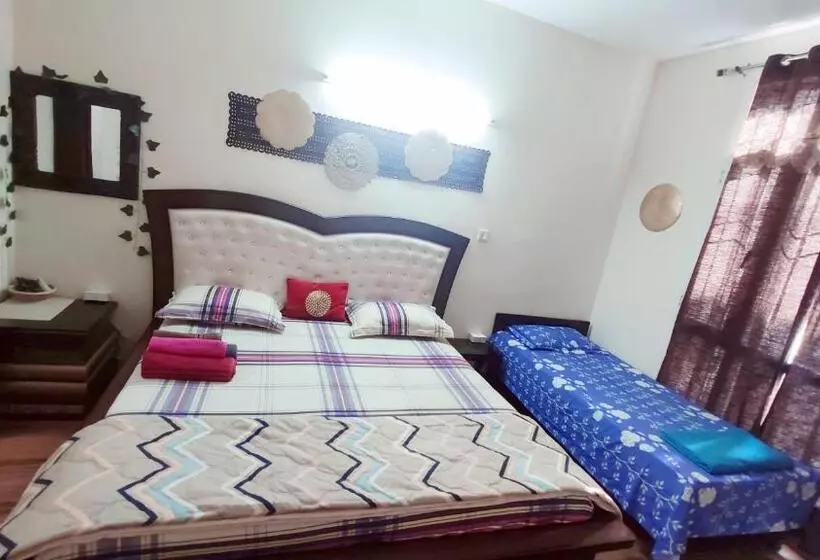 Aamiaismajoitus (B&B) Exclusive Floor On Manali Expressway For Family