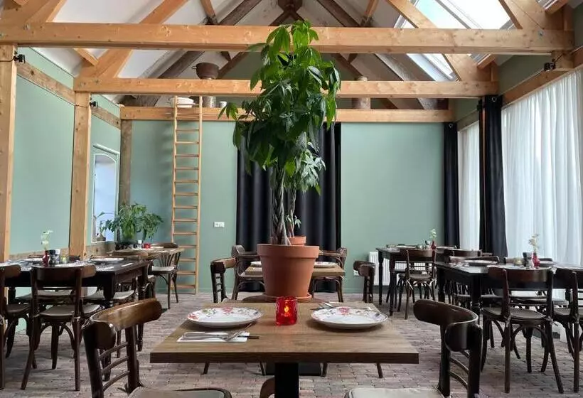 ベッドアンドブレックファースト Herberg Het Rechthuis