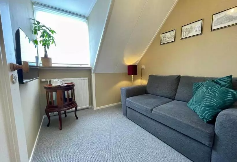 ベッドアンドブレックファースト Herberg Het Rechthuis