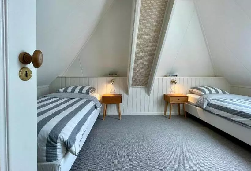 ベッドアンドブレックファースト Herberg Het Rechthuis