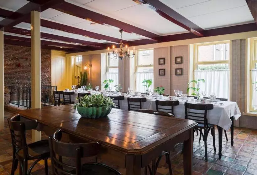 ベッドアンドブレックファースト Herberg Het Rechthuis