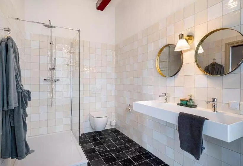 ベッドアンドブレックファースト Herberg Het Rechthuis