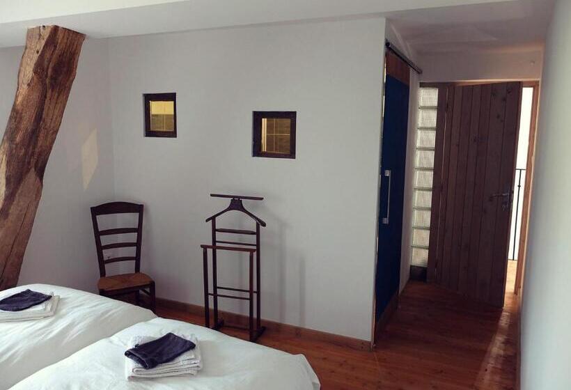 مبيت وإفطار Le Thé Au Jardin