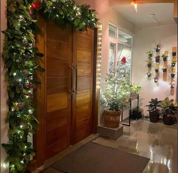 Aamiaismajoitus (B&B) Magen Hills