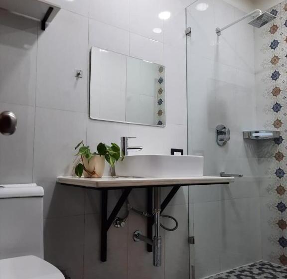 تختخواب و صبحانه Magen Hills