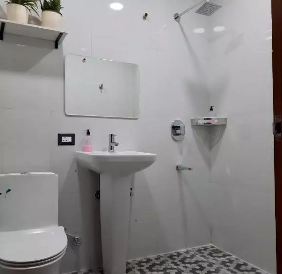 Aamiaismajoitus (B&B) Magen Hills