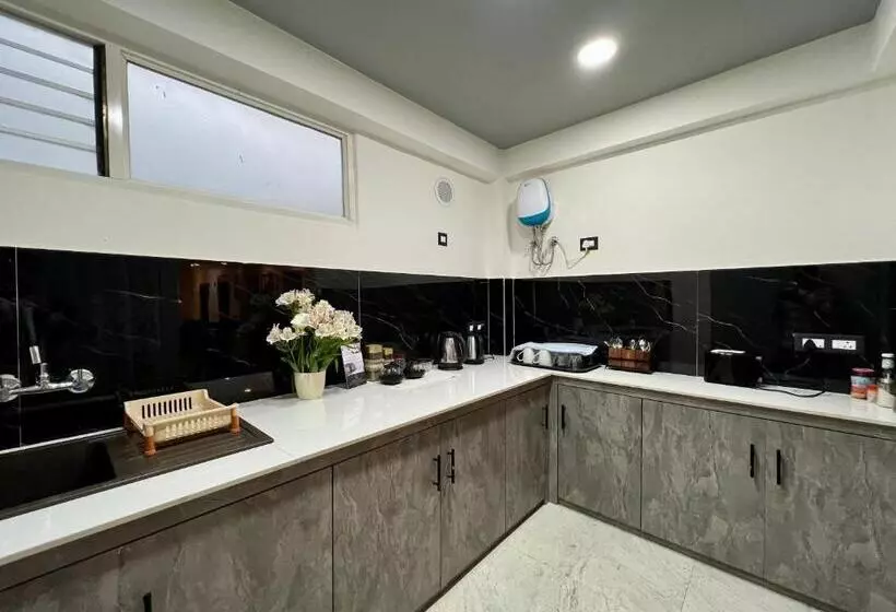 Aamiaismajoitus (B&B) Magen Hills