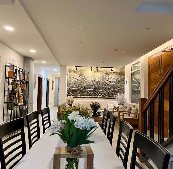 Aamiaismajoitus (B&B) Magen Hills