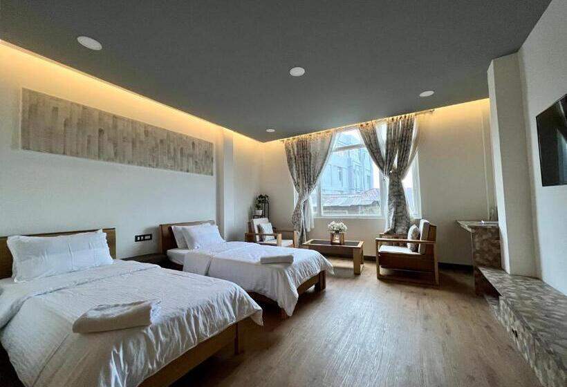 تختخواب و صبحانه Magen Hills