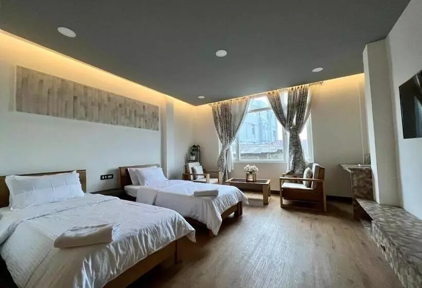 Aamiaismajoitus (B&B) Magen Hills