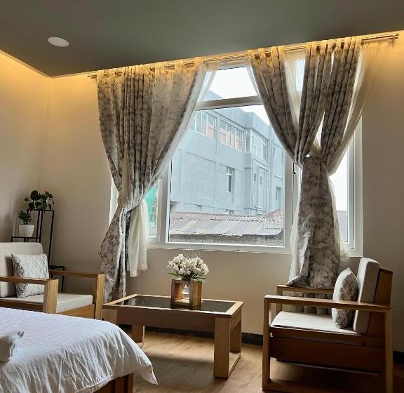 تختخواب و صبحانه Magen Hills