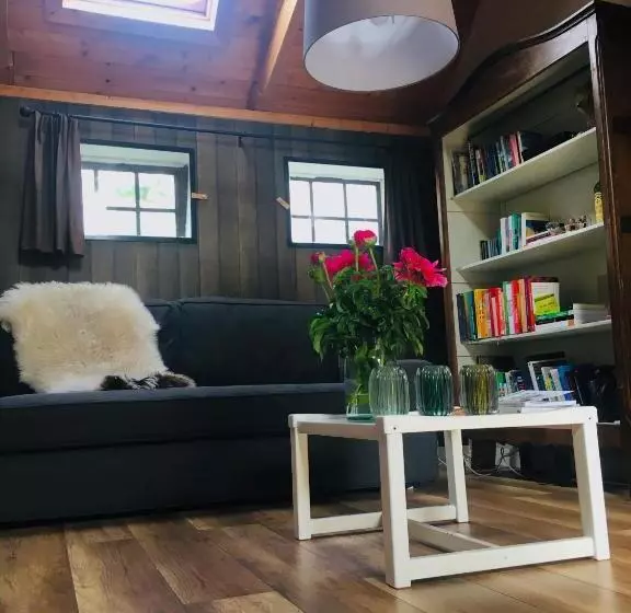 ベッドアンドブレックファースト Onder De Appelboom