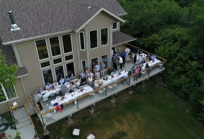 Aamiaismajoitus (B&B) Pebble Springs Bnb