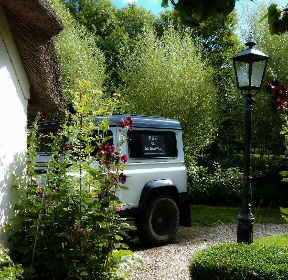 Bed and Breakfast The Wee White Hoose