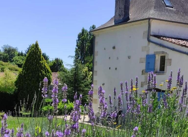 مبيت وإفطار Villa Mamba