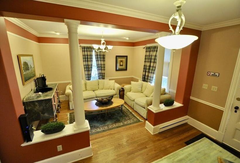 בית מלון כפרי Benn Conger Inn