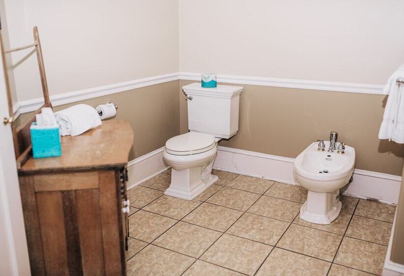 בית מלון כפרי Benn Conger Inn