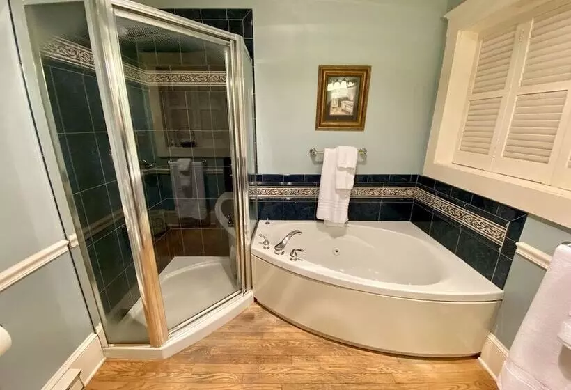 Hotelli Benn Conger Inn