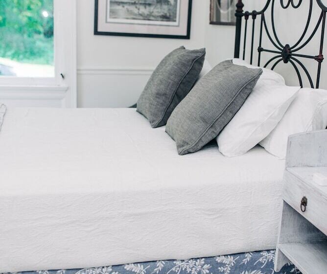 בית מלון כפרי Benn Conger Inn