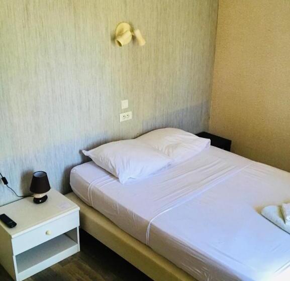 בית מלון כפרי De La Gare