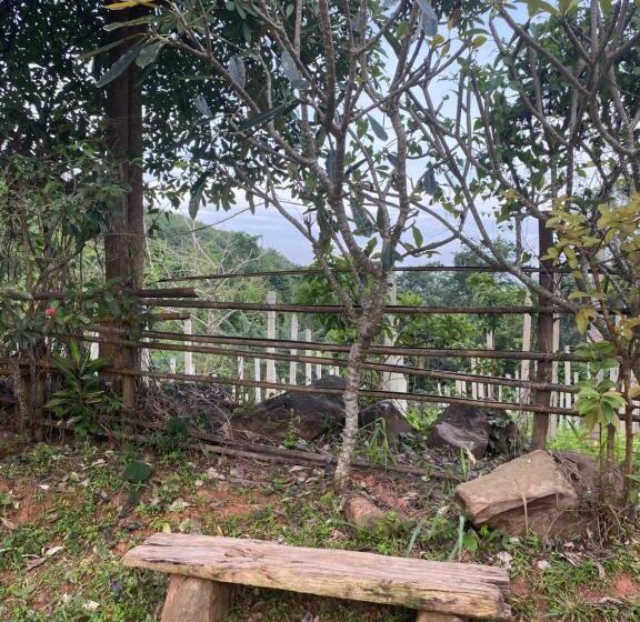 호텔 Khaokhopimphupha Farmstay เขาค้อพิมภูผาฟาร์มสเตย์ ไม่มีไฟฟ้า น้ำจากน้ำตกธรรมชาติ Low Cabon With Sust