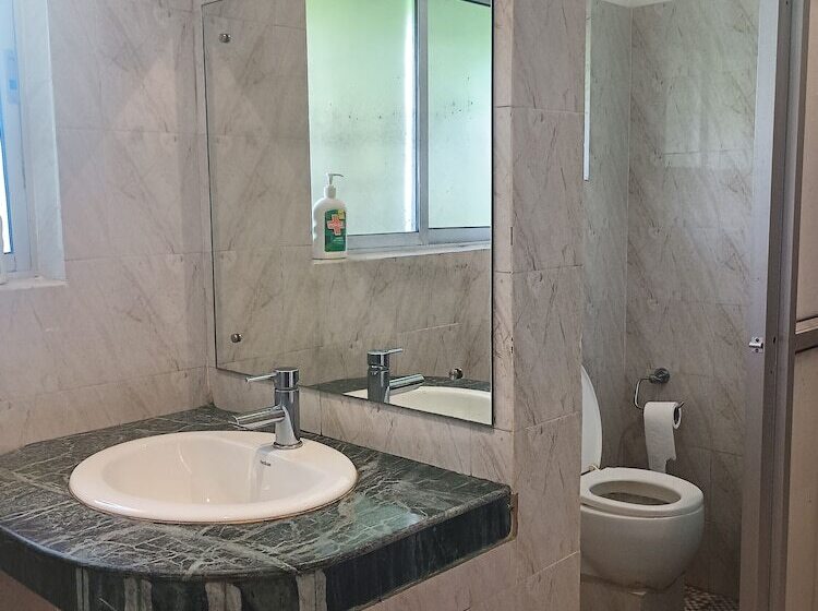 ホテル Lilawati S Blue Fox