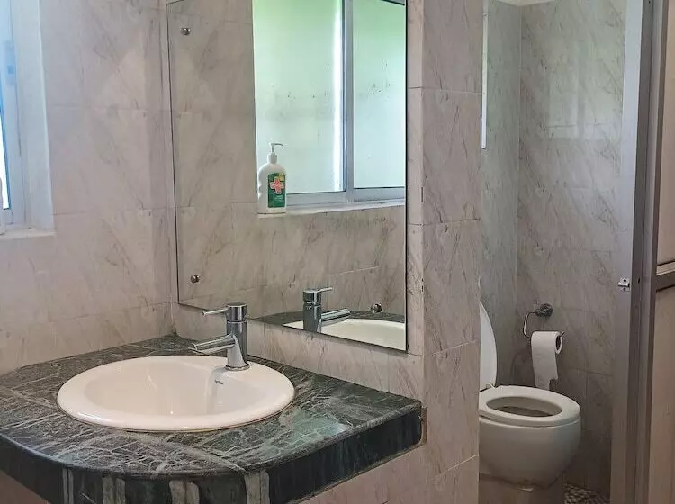 ホテル Lilawati S Blue Fox