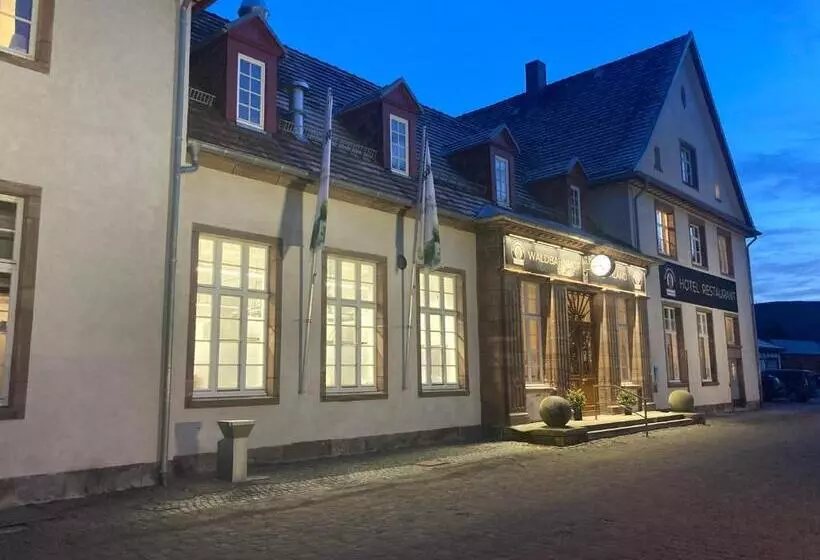 Hotelli Waldbahnhof Sauerland
