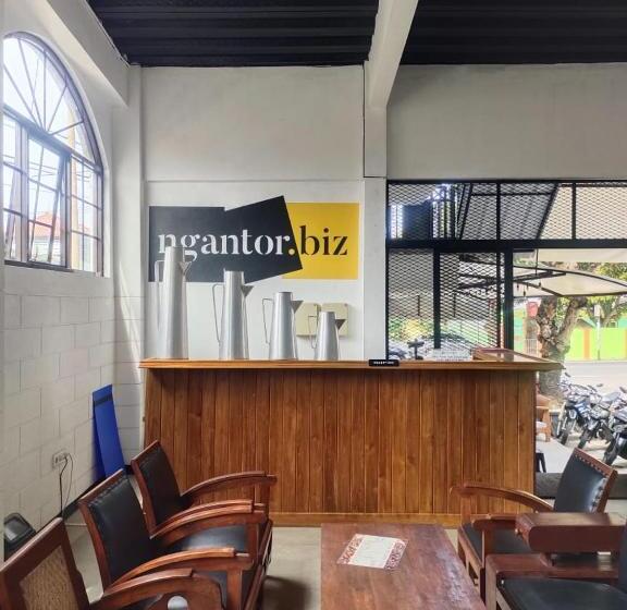 Pensionat Bu Sepuh Guesthouse