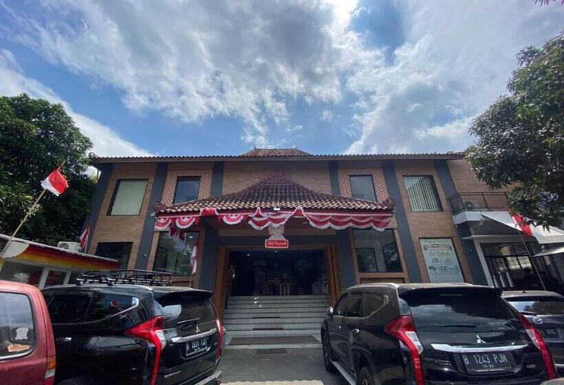 Pensionat Bu Sepuh Guesthouse