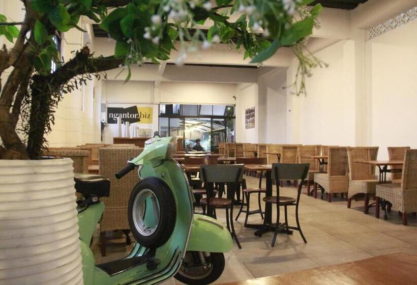 Pensionat Bu Sepuh Guesthouse