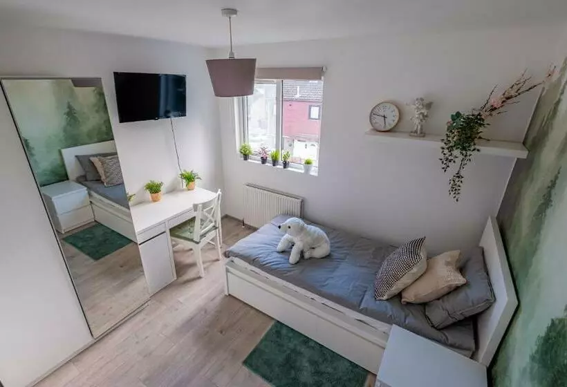 ペンション Forest Work & Relax Accommodation