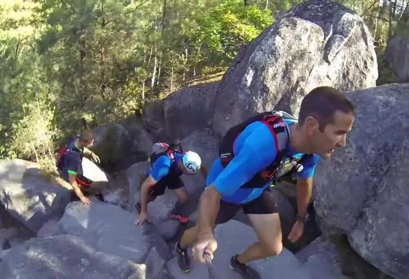 Majatalo Etape Forêt Fontainebleau Climb & Randonnées
