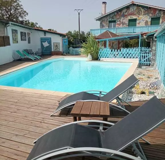 Majatalo La Maison Mosaic Medoc   Gîtes