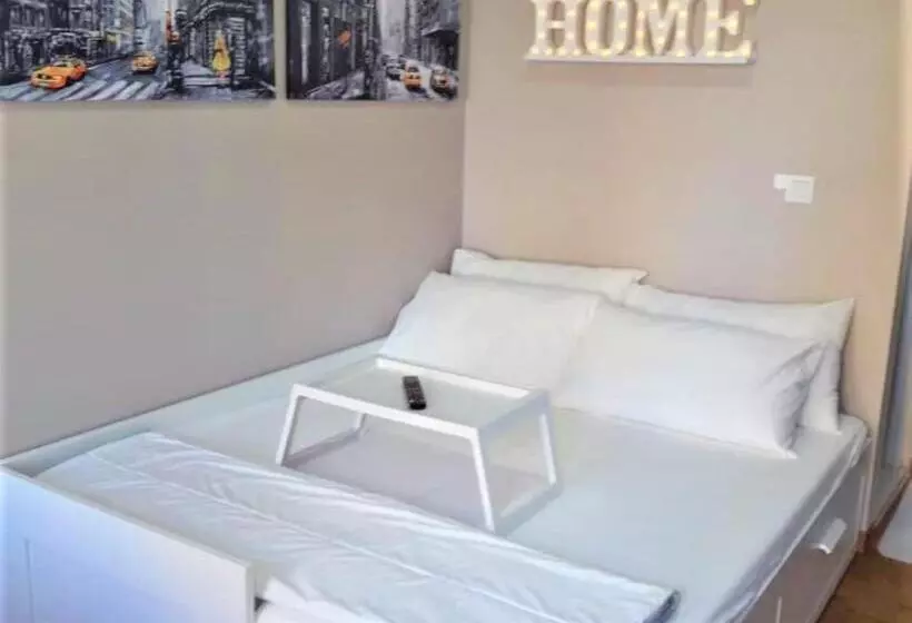 Majatalo Springlake Apartment Summarecon By Veeroom