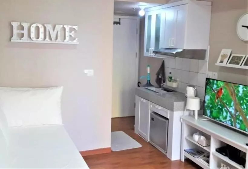 Majatalo Springlake Apartment Summarecon By Veeroom