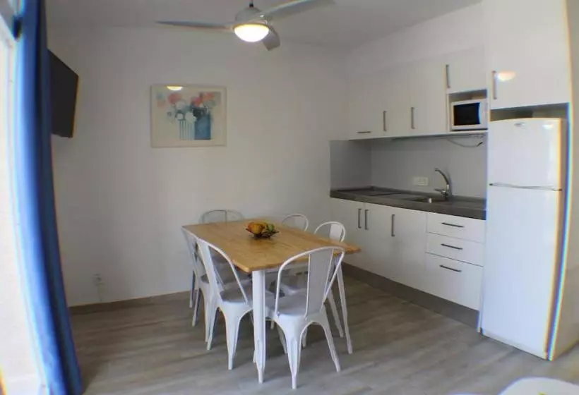 Agi Rescator Apartments