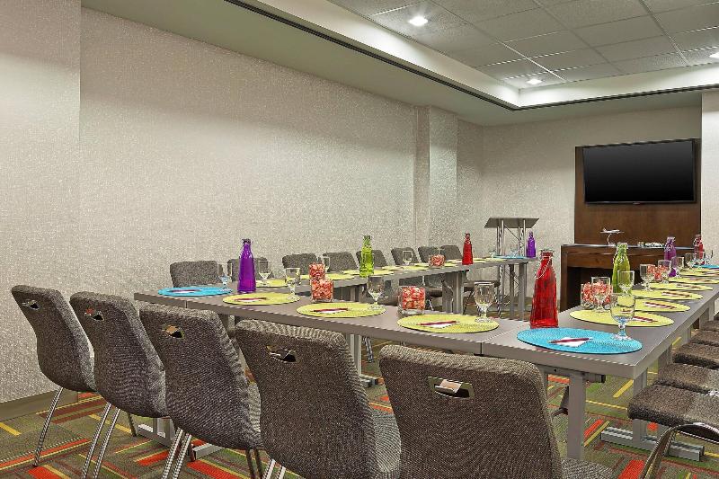 فندق Aloft Oklahoma City Downtown – Bricktown