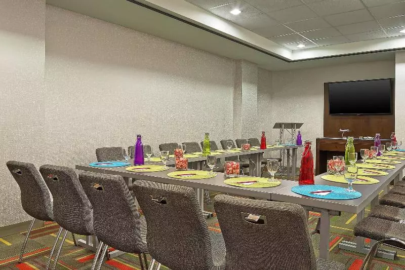 Отель Aloft Oklahoma City Downtown – Bricktown