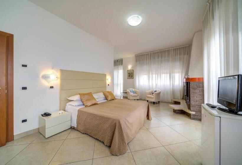 هتل Carlton Beach