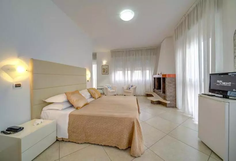 هتل Carlton Beach