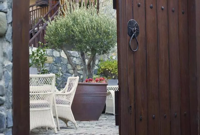 هتل Casale Panayiotis