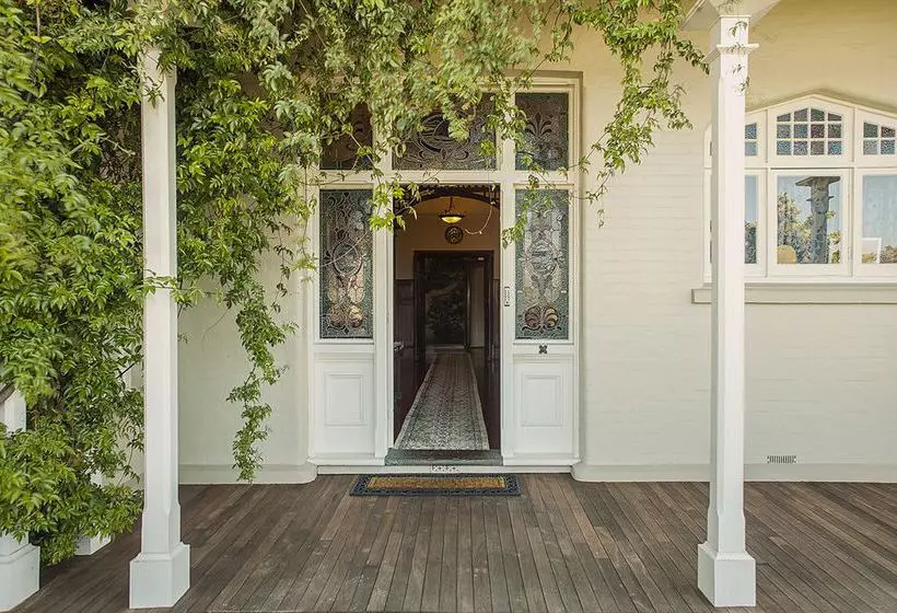 فندق Claremont House