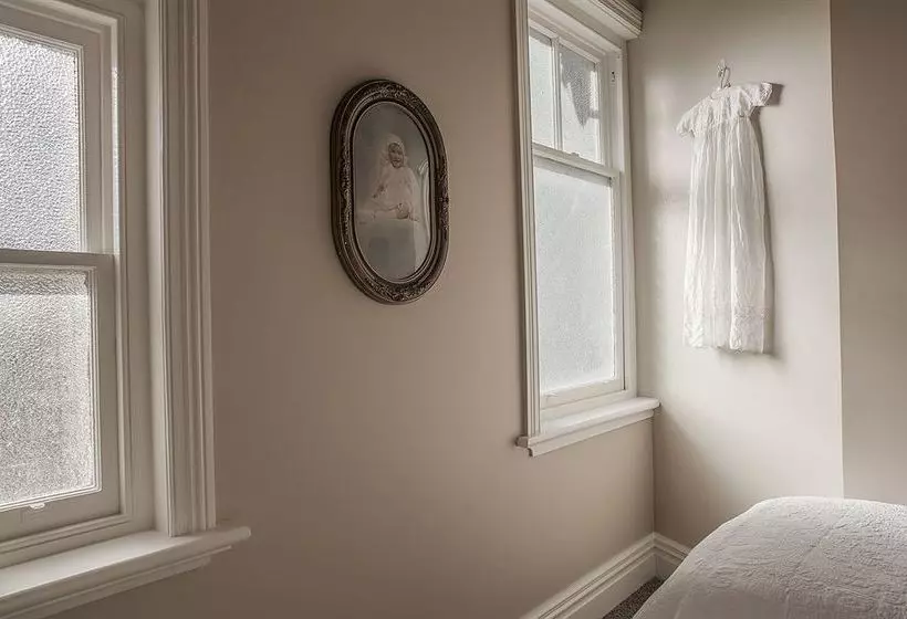 فندق Claremont House