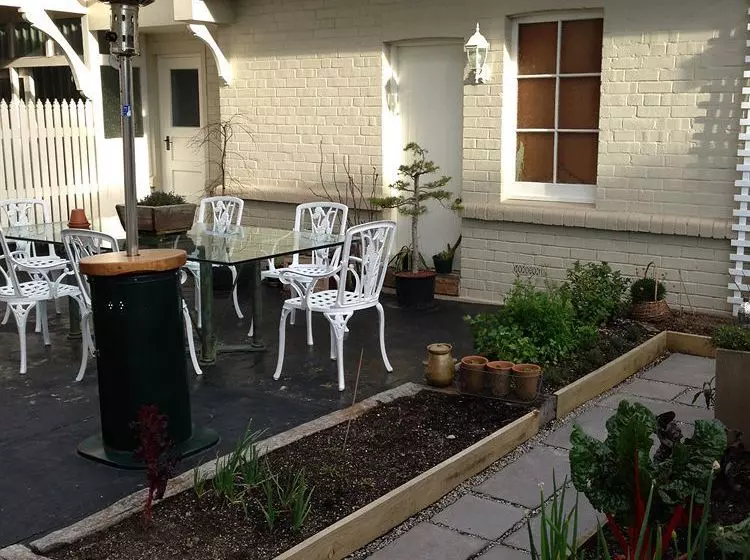 فندق Claremont House