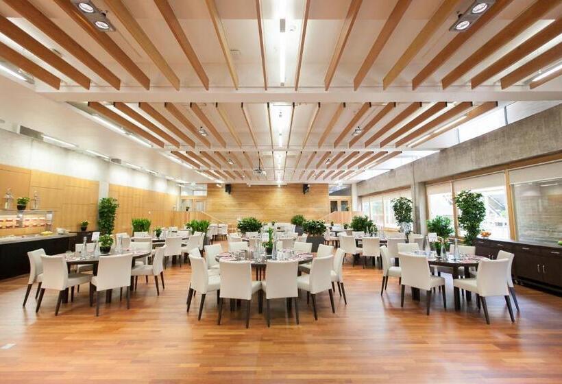 酒店 College Court